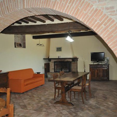 Farm Stay Il Carro Del Colle Collevalenza Ngoại thất bức ảnh